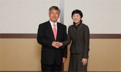 日本オラクル株式会社　最高経営責任者 遠藤隆雄様と弊社代表取締役内海